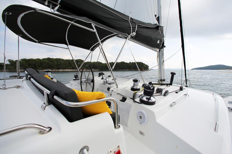 Book yachts online - catamaran - Lagoon 440 - UNIQUE - rent