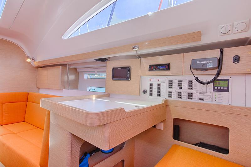 Book yachts online - sailboat - Elan 45 Impression - LION  - rent