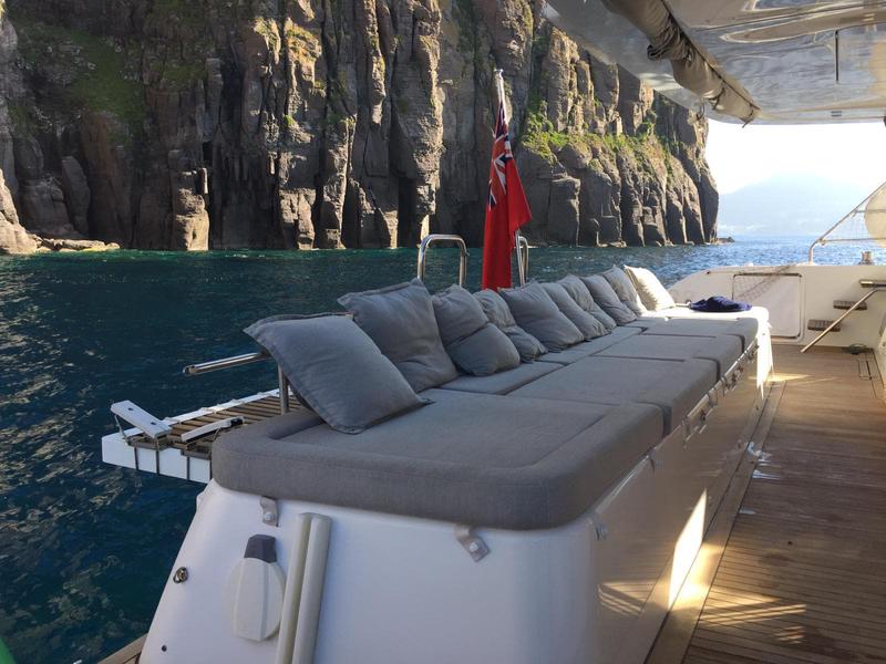 Book yachts online - catamaran - Lagoon 620 - LADY RACHEL - rent