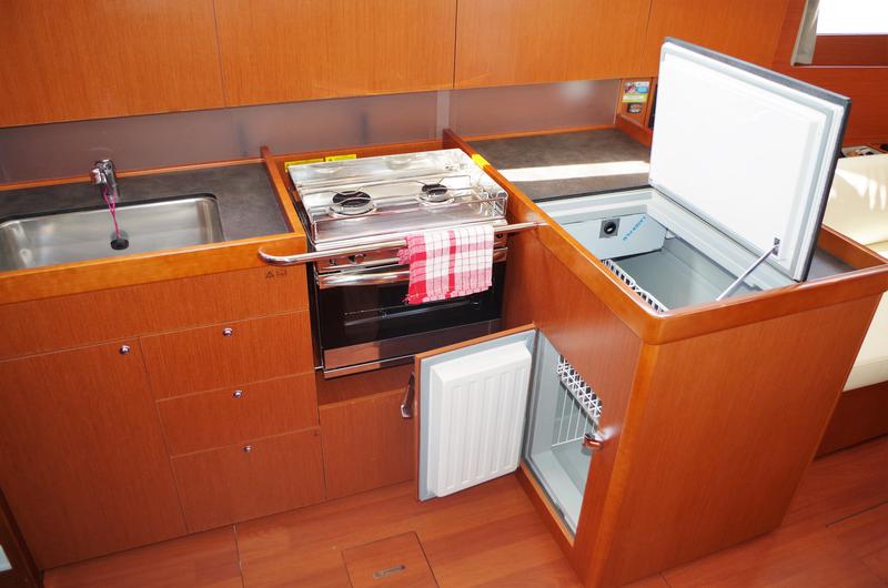 Book yachts online - sailboat - Oceanis 41.1 - 4Play - rent