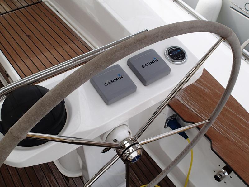 Book yachts online - sailboat - Bavaria 45 Cruiser - Controvento - rent