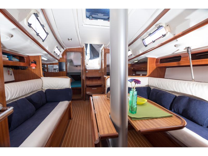 Book yachts online - sailboat - Bavaria 38 Match - ARTIX - rent