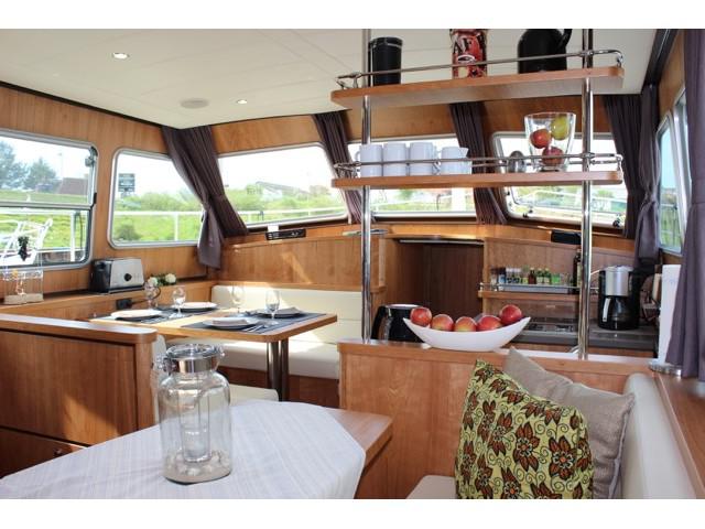 Book yachts online - motorboat - Linssen GS 40.9 AC - Asgard (Sa) - rent