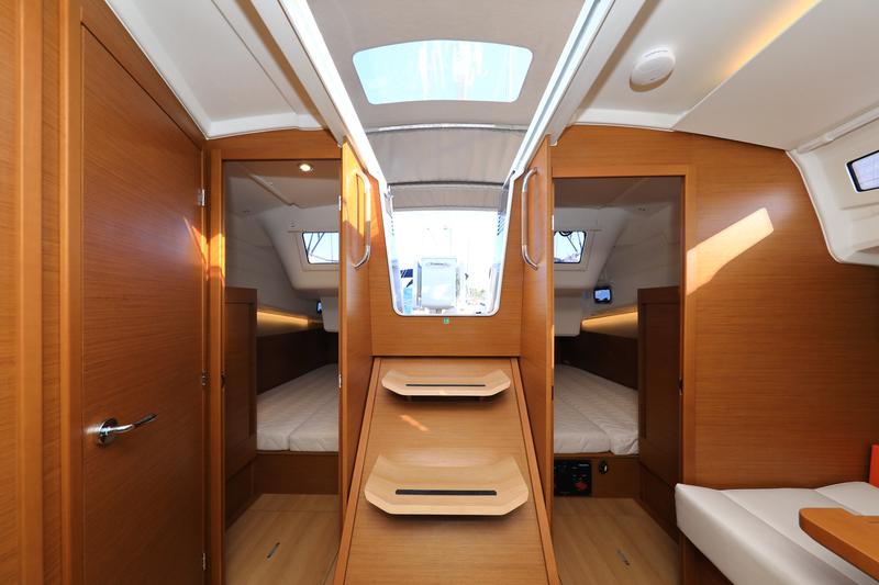 Book yachts online - sailboat - Sun Odyssey 410 - Vague - rent