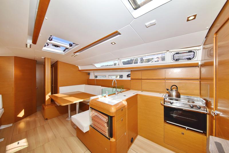 Book yachts online - sailboat - Sun Odyssey 449 - Canne Bleue - rent