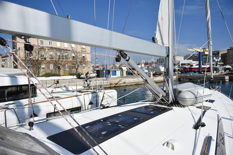 Book yachts online - sailboat - Bavaria Cruiser 56 - FAT BOY - rent