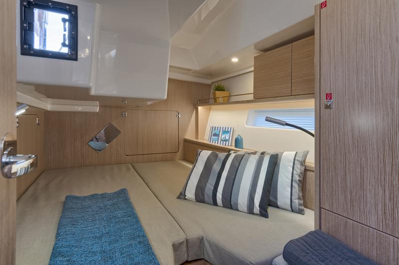 Book yachts online - sailboat - Bavaria C45 Style - Aria - rent