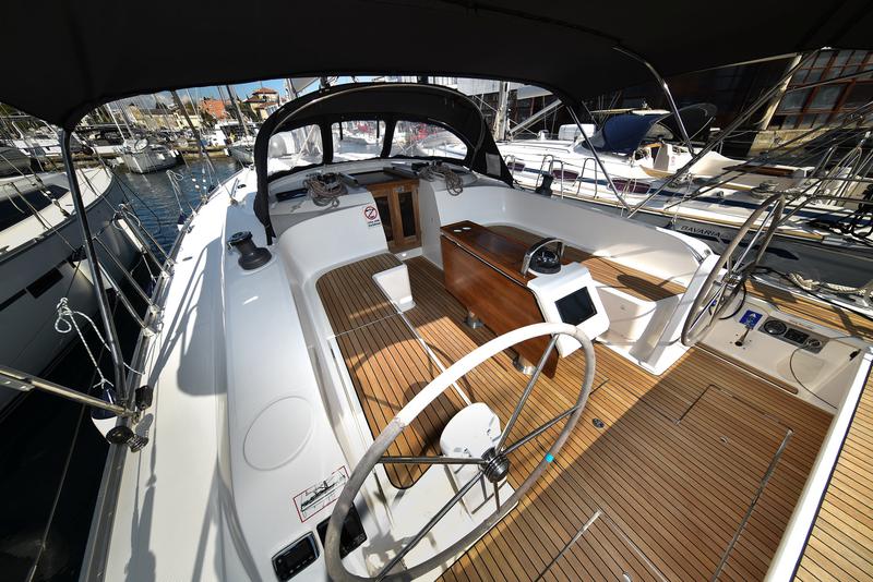 Book yachts online - sailboat - Bavaria Cruiser 46 - TICIJA - rent