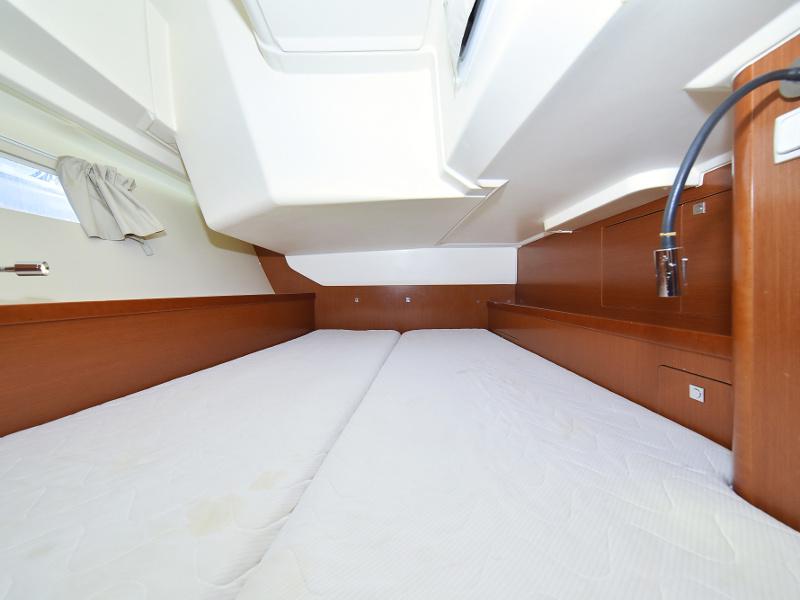 Book yachts online - sailboat - Oceanis 41 - Hope  - rent