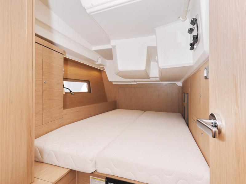 Book yachts online - sailboat - Oceanis 46.1 - MR.WHITE  - rent