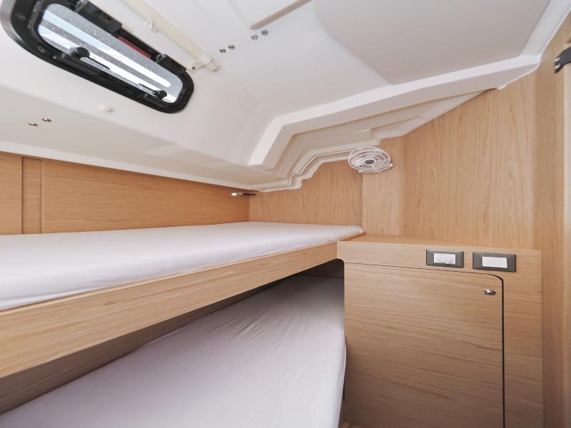 Book yachts online - sailboat - Oceanis 46.1 - MR.WHITE  - rent