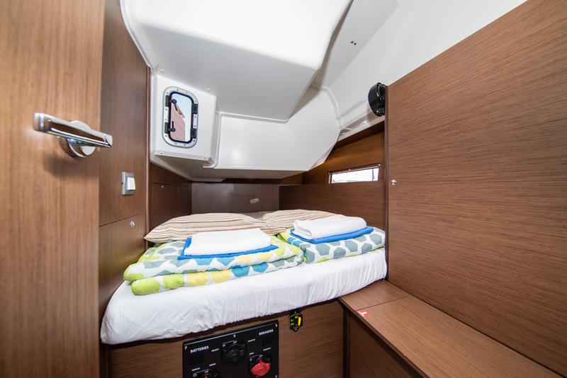 Book yachts online - sailboat - Oceanis 40.1 - Poseidon - rent