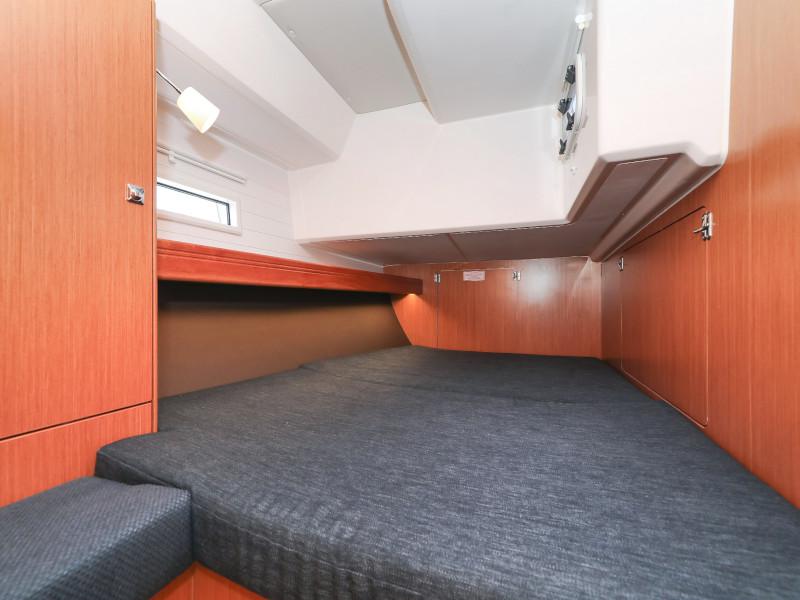 Book yachts online - sailboat - Bavaria Cruiser 46 - Jameson II - rent