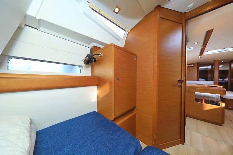 Book yachts online - sailboat - Sun Odyssey 519 - Bora - rent