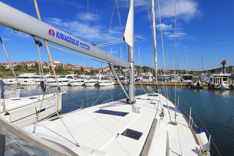 Book yachts online - sailboat - Sun Odyssey 519 - Bora - rent