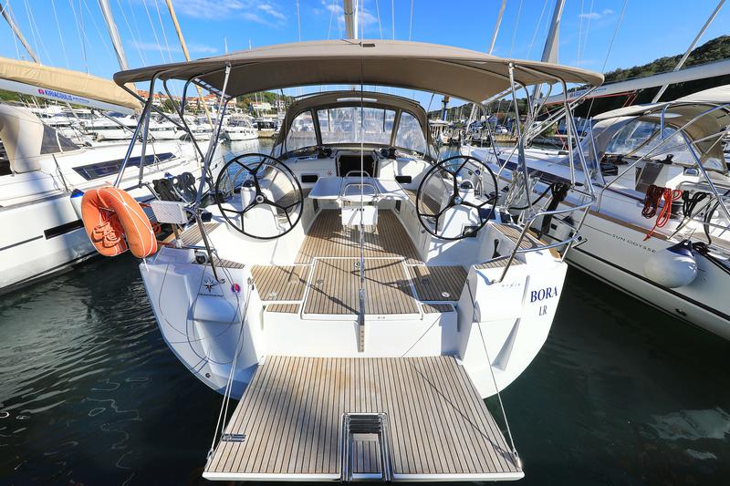 Book yachts online - sailboat - Sun Odyssey 519 - Bora - rent