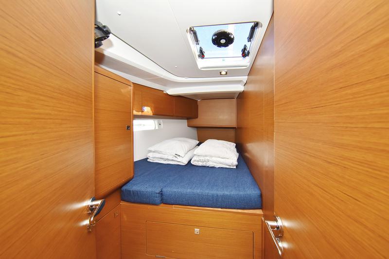 Book yachts online - sailboat - Sun Odyssey 519 - Bora - rent