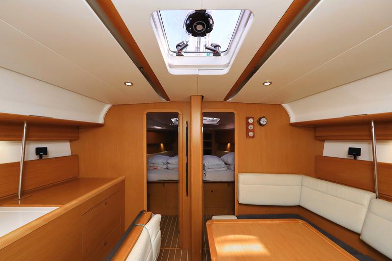 Book yachts online - sailboat - Sun Odyssey 44 i - Sveamare - rent