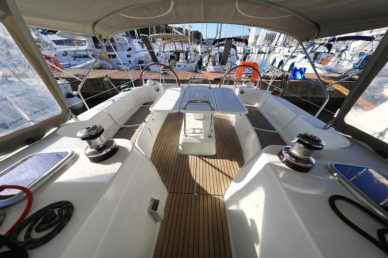 Book yachts online - sailboat - Sun Odyssey 44 i - Sveamare - rent