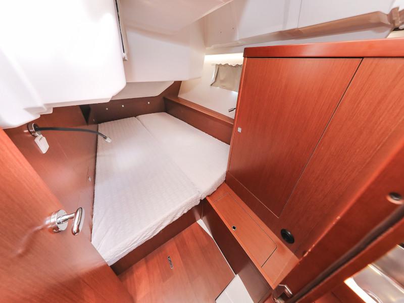 Book yachts online - sailboat - Oceanis 45 - Lighea - rent