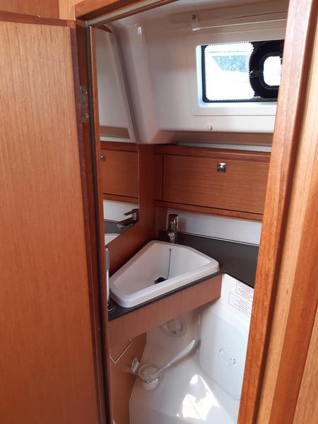 Book yachts online - sailboat - Bavaria Cruiser 34 - Olympia - rent