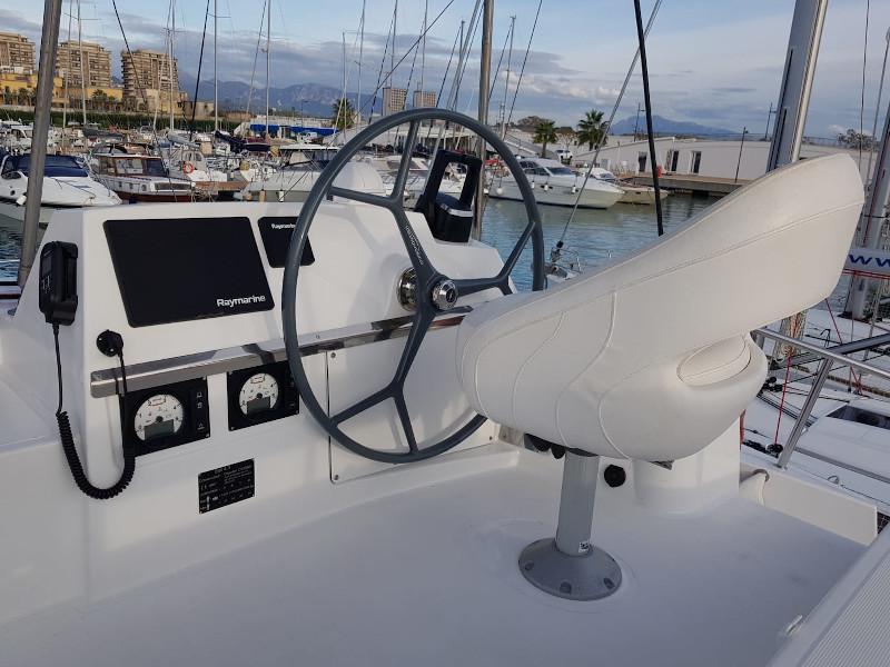 Book yachts online - catamaran - Bali 4.3 - Caparbio - A/C WM Generator - rent