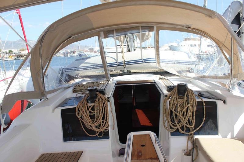 Book yachts online - sailboat - Dufour 382 GL - Morning Star - rent
