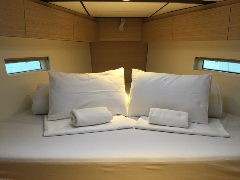 Book yachts online - sailboat - D&amp;D Kufner 54.2 - SUNSHOWER - rent