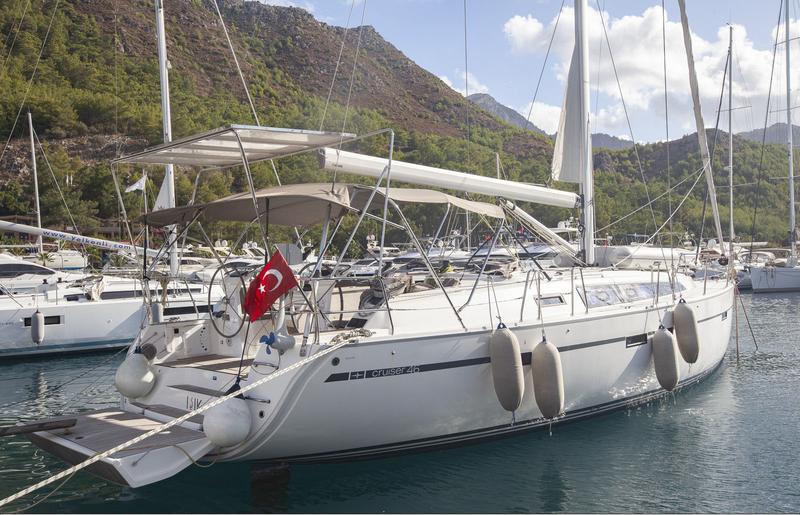 Book yachts online - sailboat - Bavaria Cruiser 46 Style - ISIK - rent