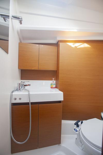 Book yachts online - sailboat - Sun Odyssey 380 - Ocean Breeze - rent