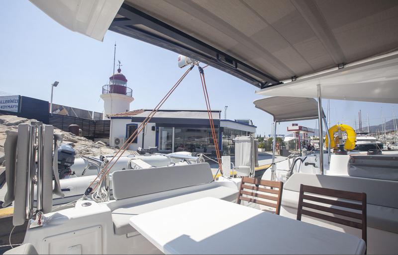 Book yachts online - catamaran - Excess 11 - Whispering Breeze - rent