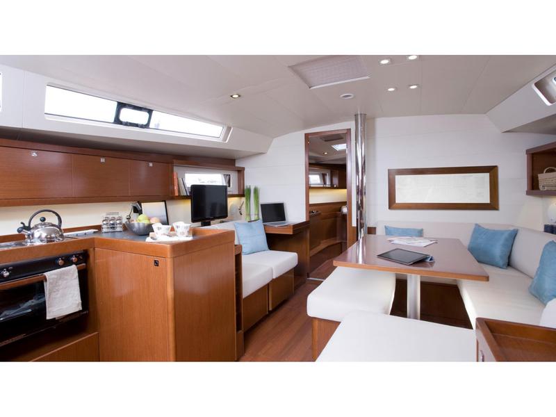 Book yachts online - sailboat - Oceanis 45 (2018) - Hande - rent