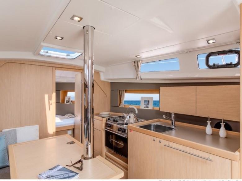 Book yachts online - sailboat - Oceanis 35.1 - Altamarea - Standard line - rent
