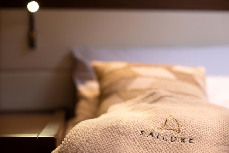 Book yachts online - catamaran - Lagoon 52F - SAILUXE - Fico - rent