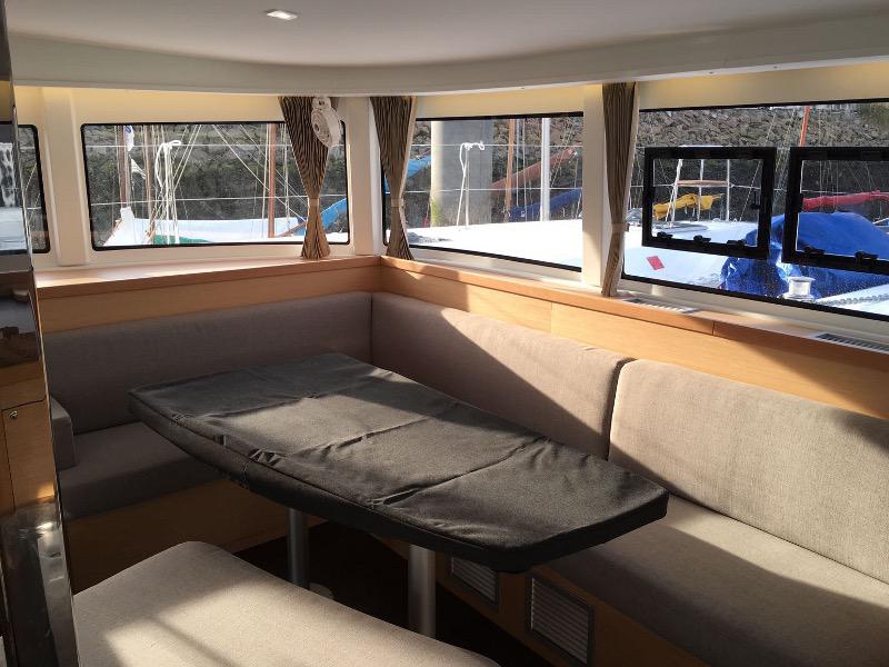 Book yachts online - catamaran - Lagoon 42 - Cucuncio - Comfort line - rent