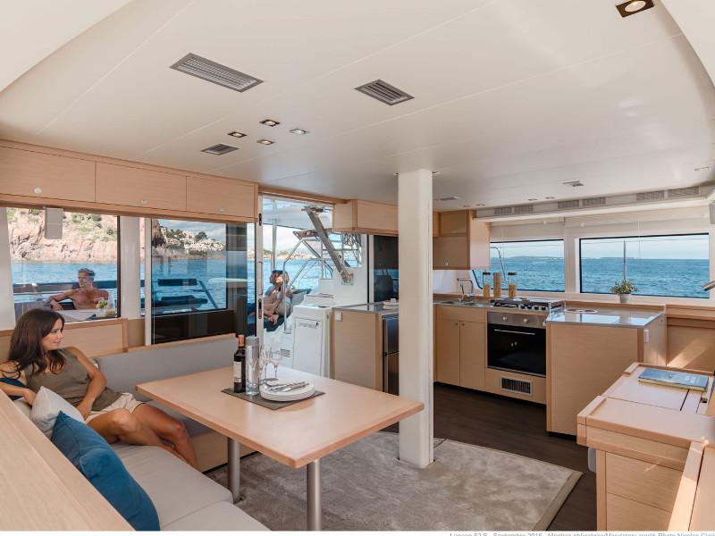 Book yachts online - catamaran - Lagoon 52F - SAILUXE - Fichissimo - rent