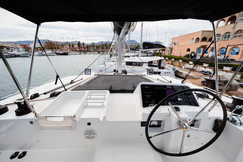 Book yachts online - catamaran - Lagoon 450 Fly - Didyme - Comfort line - rent