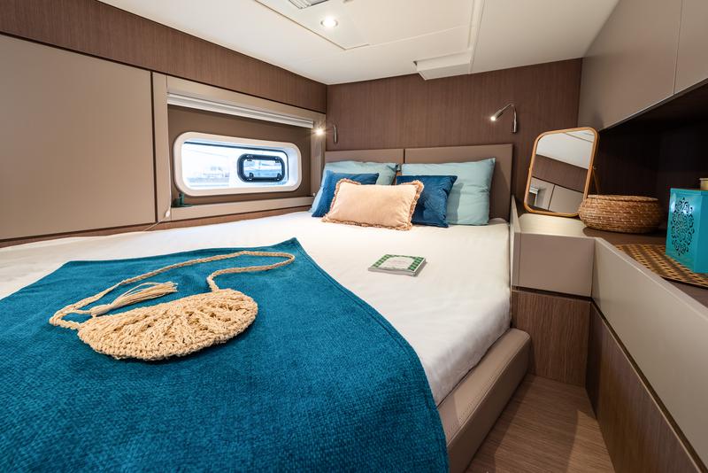 Book yachts online - catamaran - Bali 4.6* - Roma - Premium Crewed line - rent
