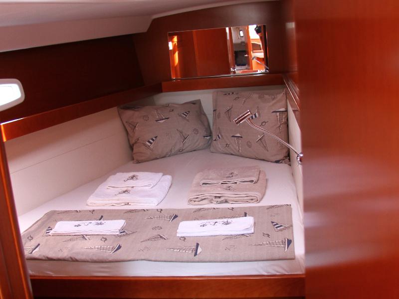 Book yachts online - sailboat - Beneteau Oceanis 50 - RHEA - rent