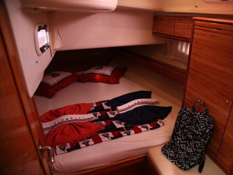 Book yachts online - sailboat - Bavaria 46 Cruiser - VIYA - rent