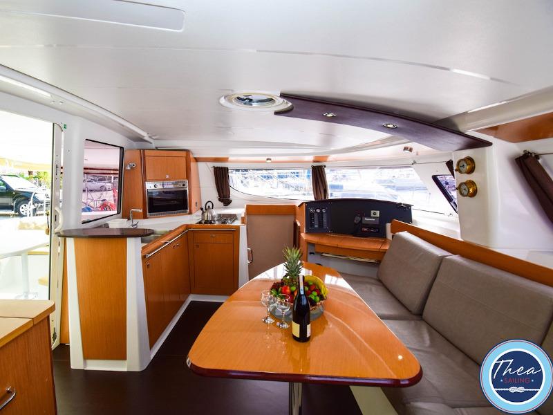 Book yachts online - catamaran - Fountaine Pajot Lipari 41 - TWIN SWANS - rent