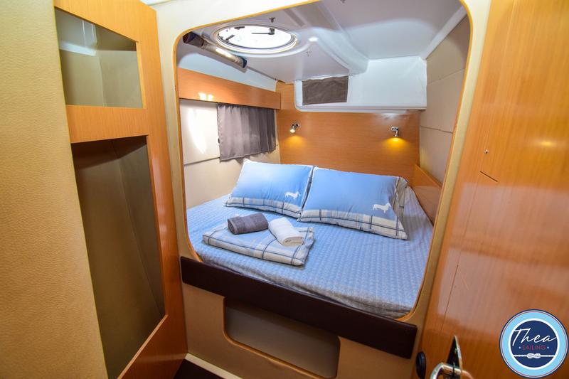 Book yachts online - catamaran - Fountaine Pajot Lipari 41 - TWIN SWANS - rent