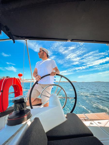 Book yachts online - sailboat - Sun Odyssey 410 - Marianna - rent