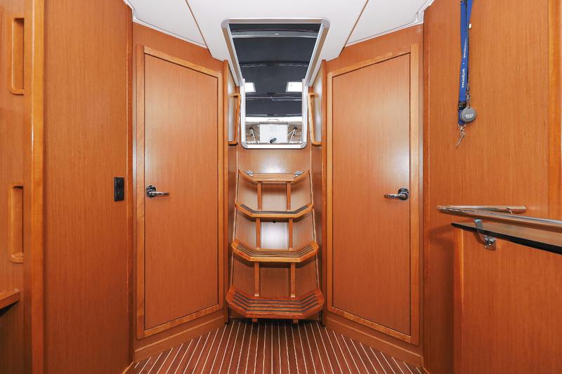 Book yachts online - sailboat - Bavaria 45 Cruiser - Samara - rent