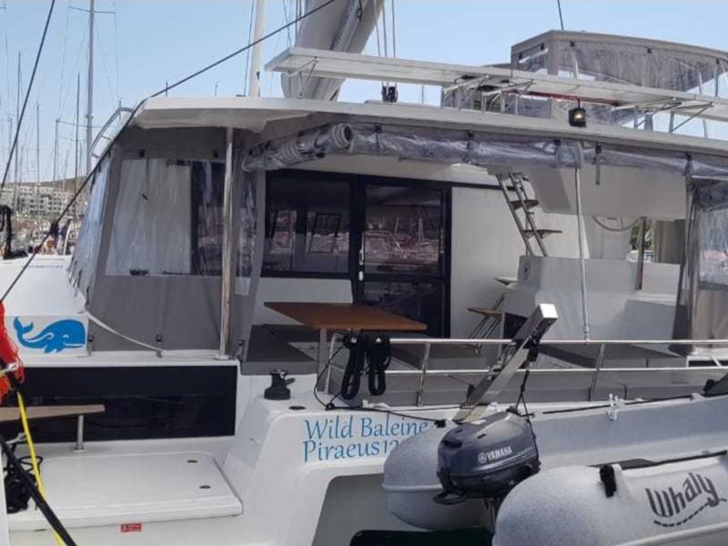 Book yachts online - catamaran - Astréa 42 - Wild Baleine - rent