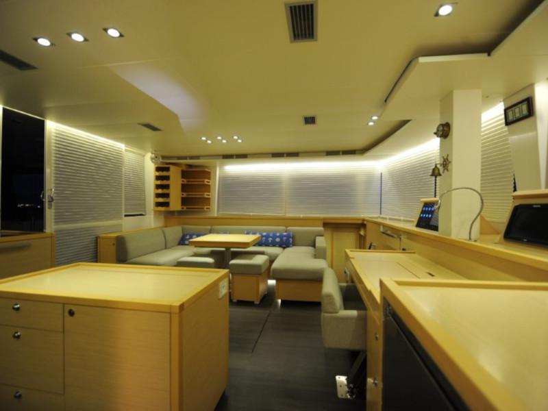 Book yachts online - catamaran - Lagoon 560 - Daddy's Hobby - rent