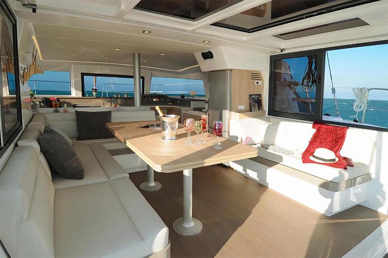 Book yachts online - catamaran - Bali 4.1 (watermaker) - Summertime (WM, Inverter) - rent