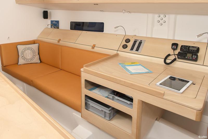 Book yachts online - sailboat - Pogo 12.5 - The one - rent