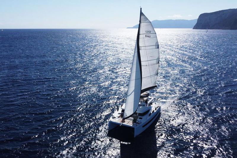 Book yachts online - catamaran - Bali 4.6 - Moderna - A/C, Generator, WM, Solar Panel, BBQ - rent