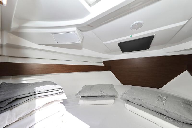 Book yachts online - motorboat - Merry Fisher 795 - Frida - rent